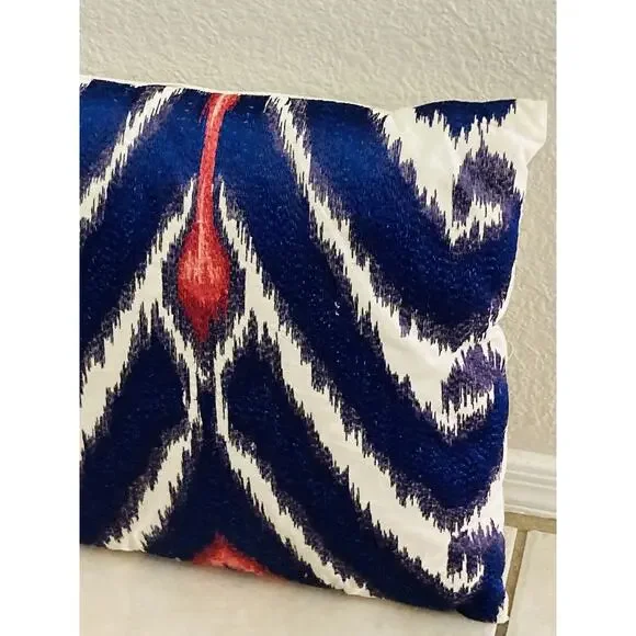 ECHO Designs Blue White Red Pillow w/ Insert 15" Square RARE Zip closure Abstrac - Picture 3 of 12